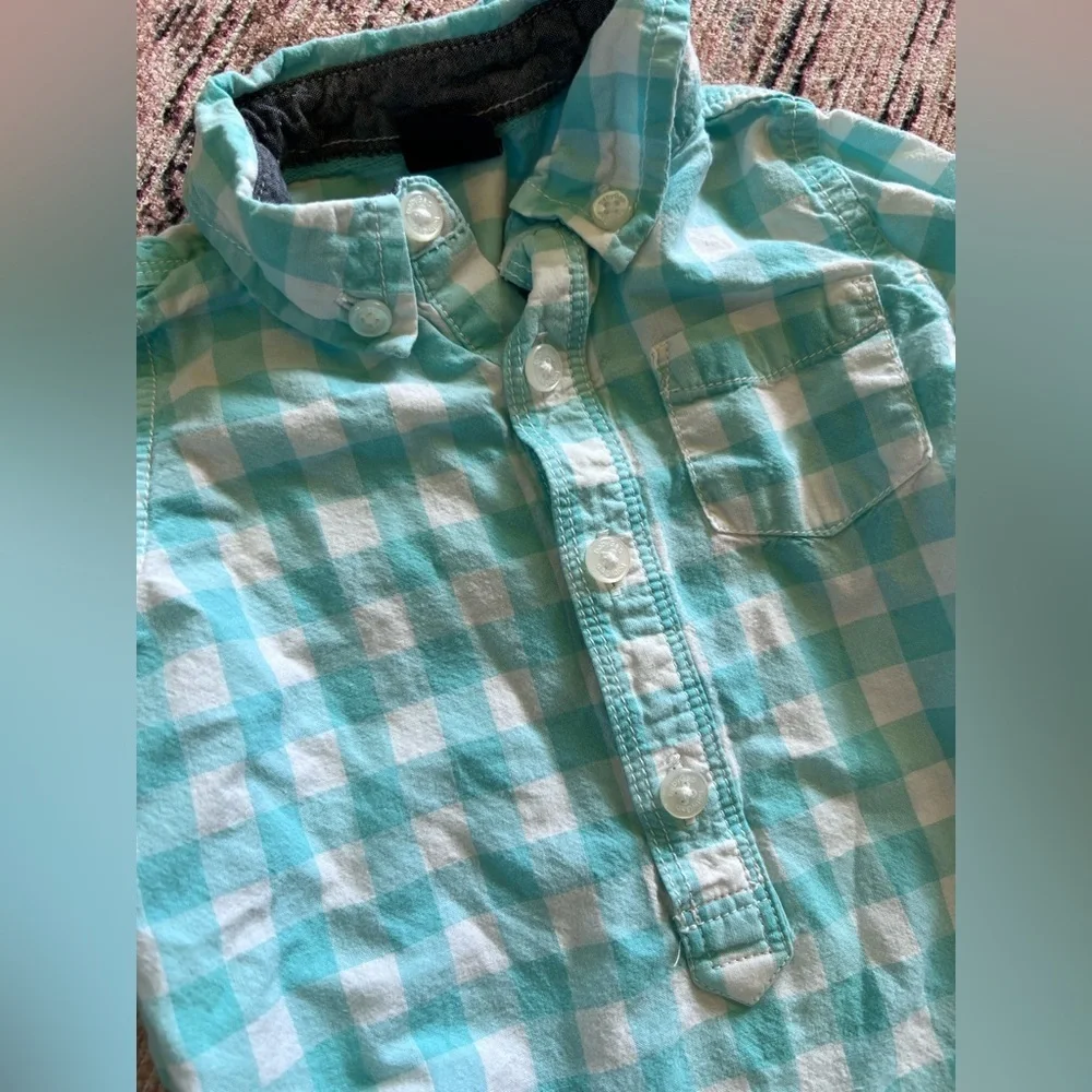 GAP stylish button